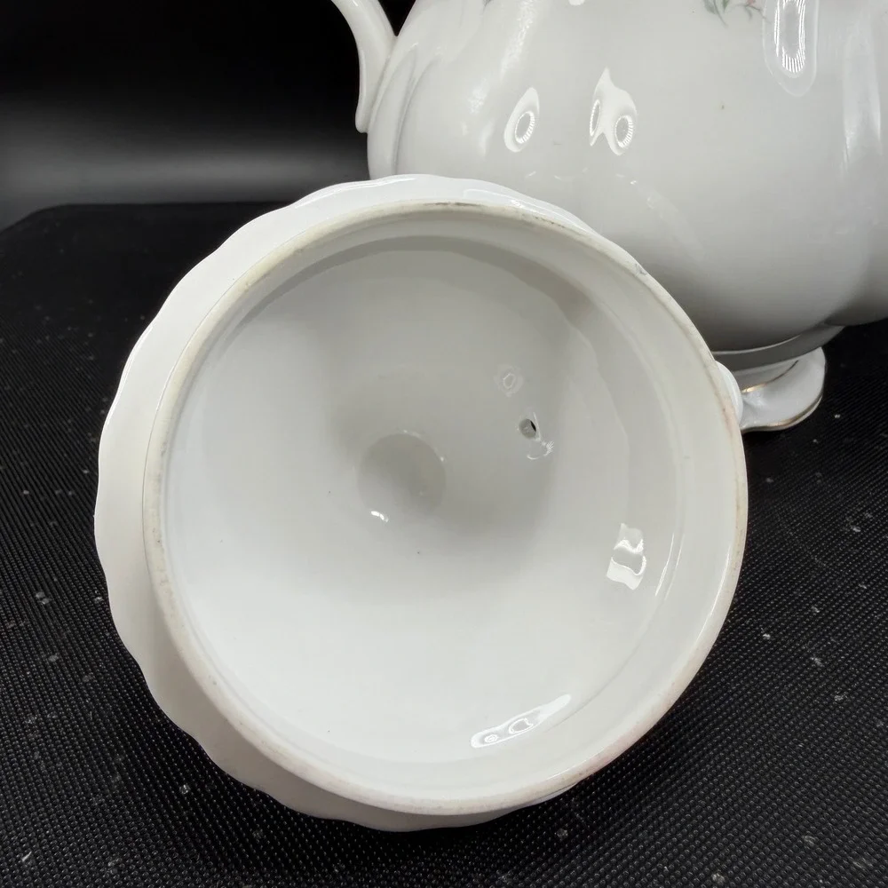 Royal Albert Memory Lane Coffee Pot Teapot Fine Bone China‎ Blue Floral England